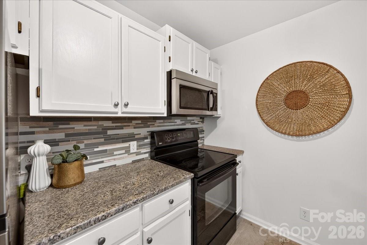 430 Queens Road, Unit 122 Charlotte, NC 28207 - Photo 5 of 21 Gallery Image 5