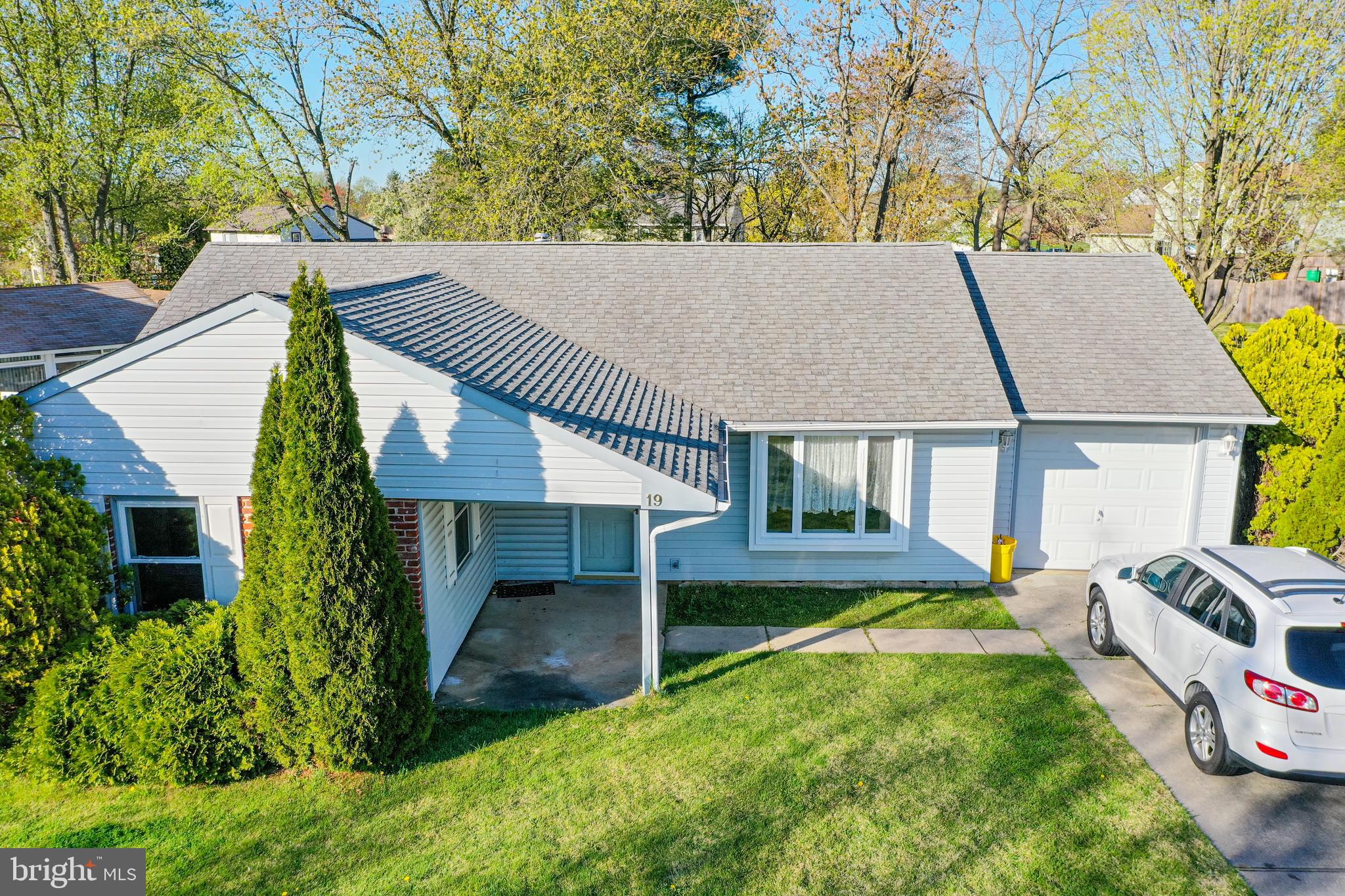 19 Freedom Road Sewell, NJ 08080 - Photo 4 of 9