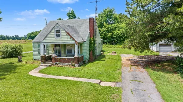 376 Ky 85 E Centertown Key East, Centertown, KY 42328
