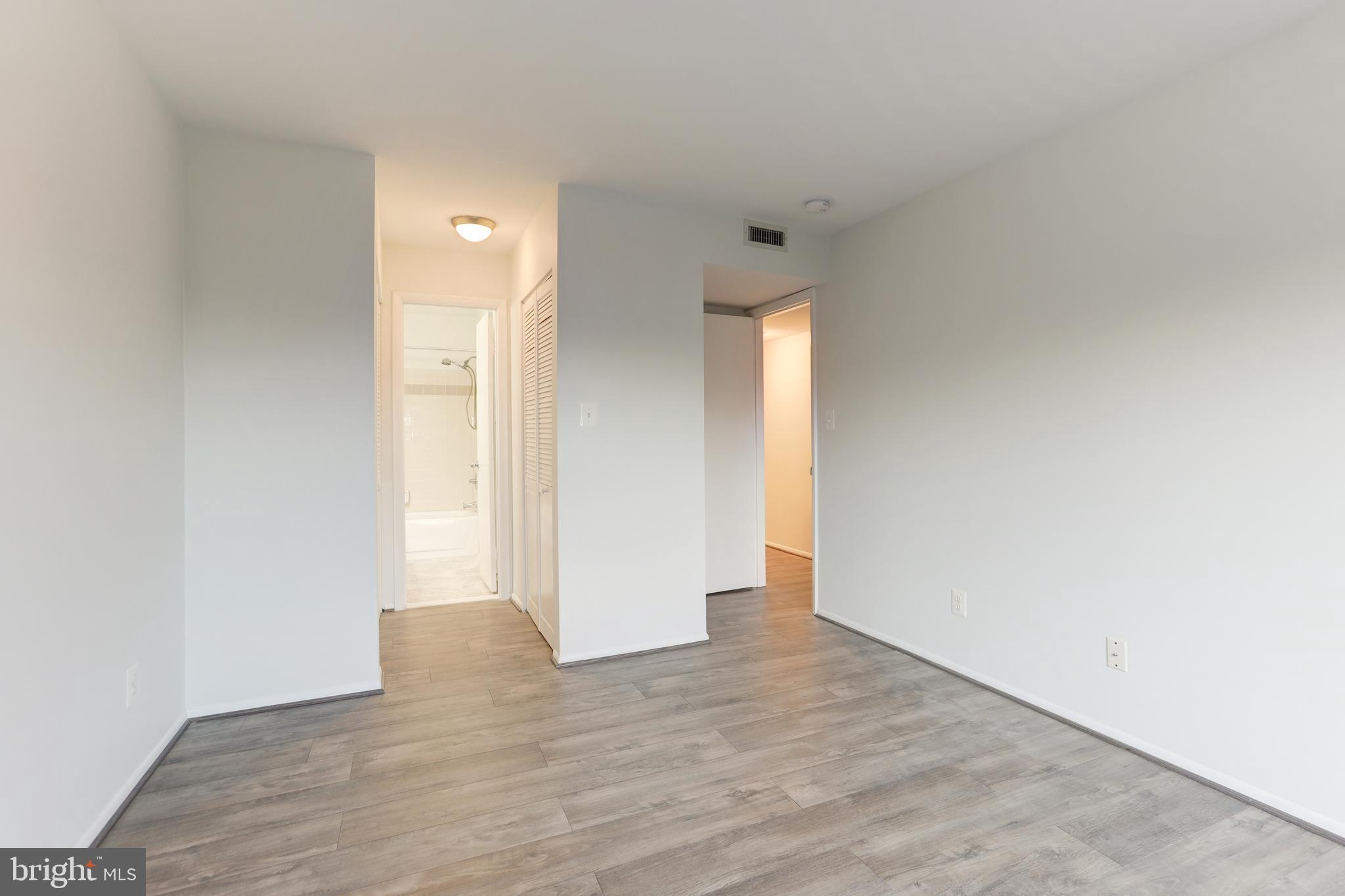 1702 Ascot Way Reston, VA 20190 - Photo 28 of 34 Gallery Image 28