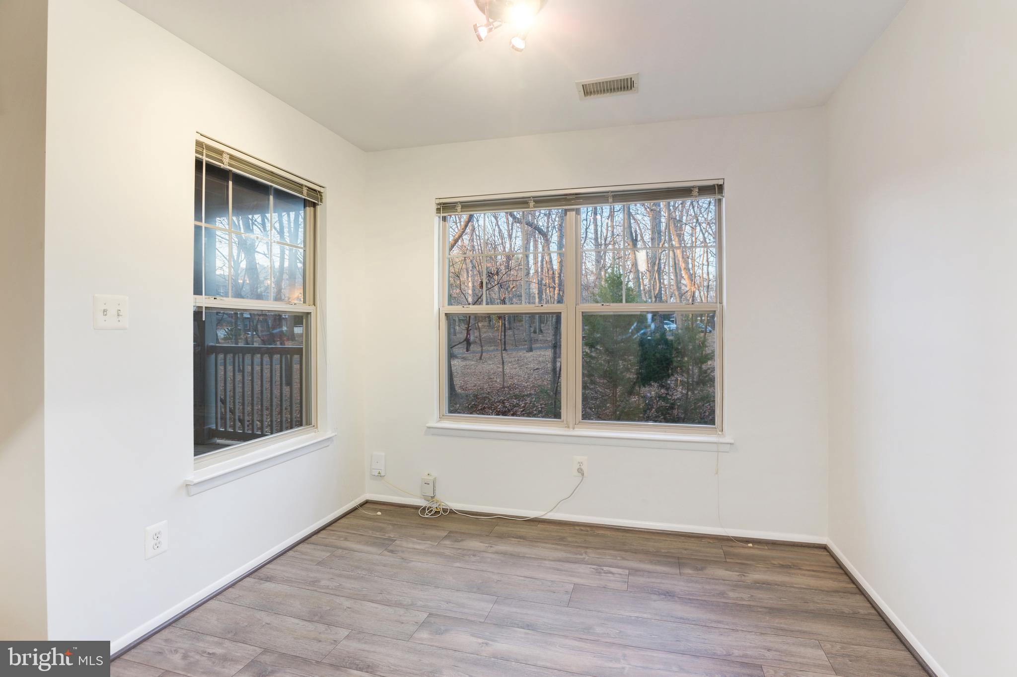 1702 Ascot Way Reston, VA 20190 - Photo 10 of 34 Gallery Image 10