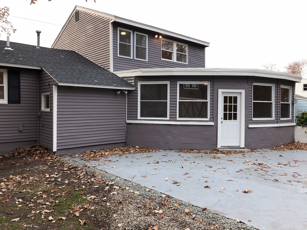 233 Burnham Road Lowell, MA 01852 - Photo 18 of 25 Gallery Image 18