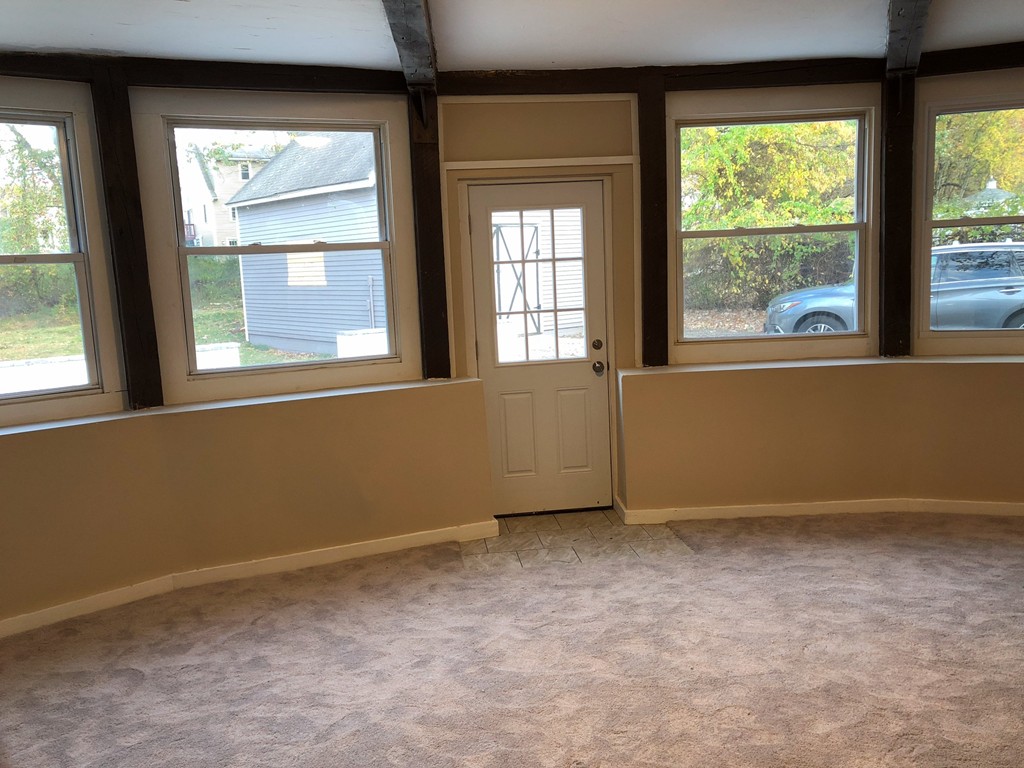 233 Burnham Road Lowell, MA 01852 - Photo 21 of 25 Gallery Image 21
