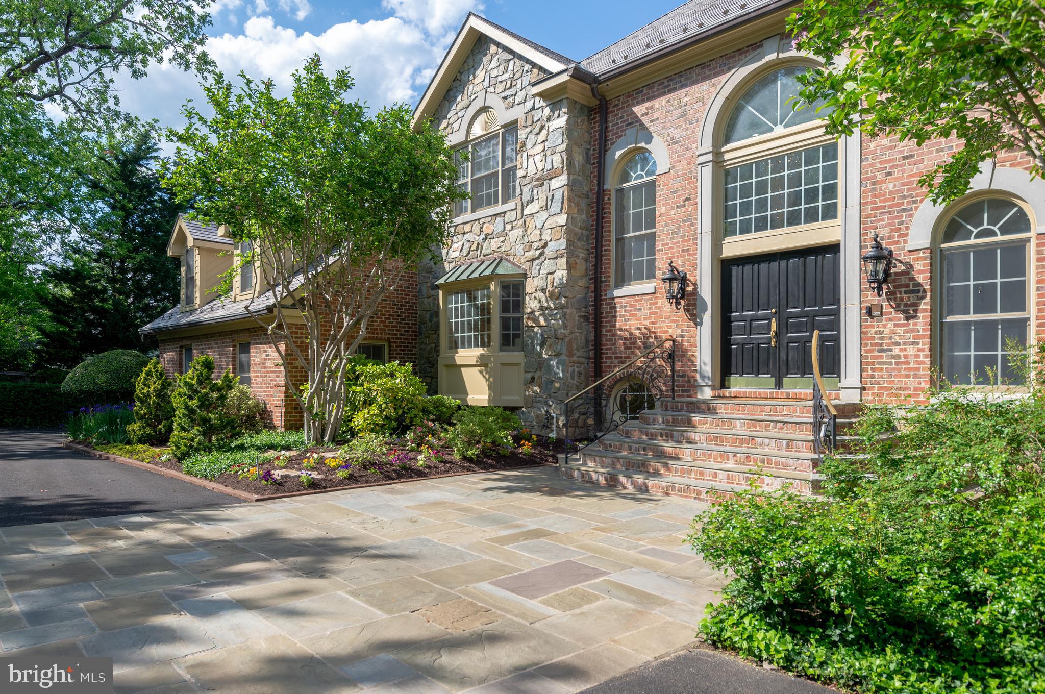 9621 River Road Potomac, MD 20854 - Photo 4 of 120 front