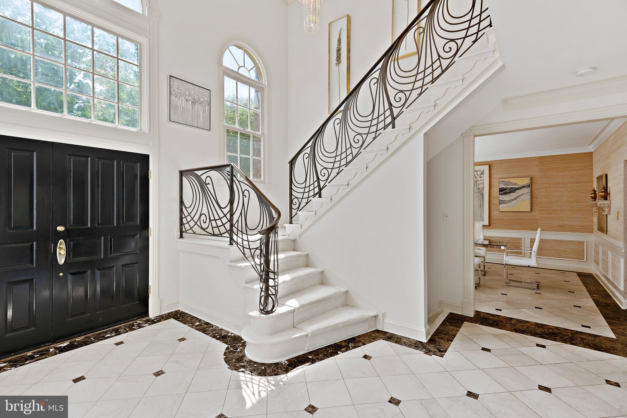 9621 River Road Potomac, MD 20854 - Photo 41 of 120 foyer