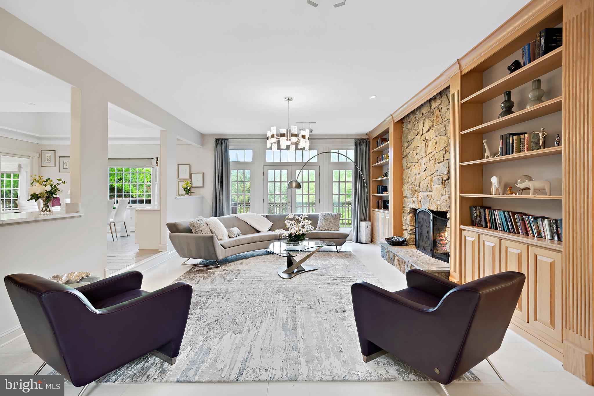9621 River Road Potomac, MD 20854 - Photo 56 of 120 Family room