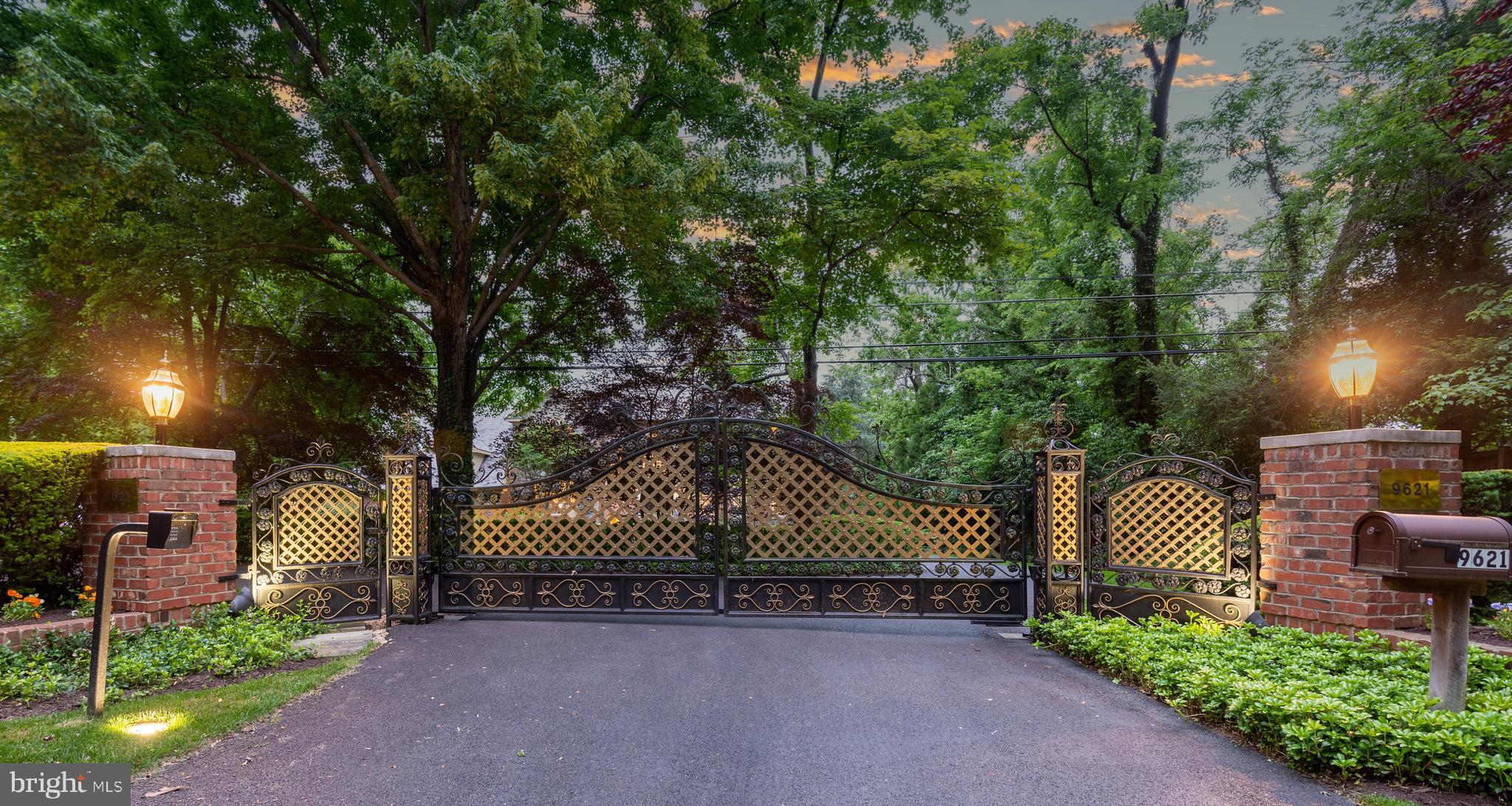 9621 River Road Potomac, MD 20854 - Photo 7 of 120 Front Entrance gate designed by Cardine Studios