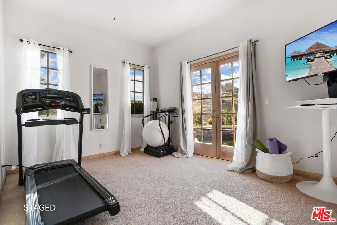19 Ranchero Road Bell Canyon, CA 91307 - Photo 40 of 46 a view of a room with gym equipment