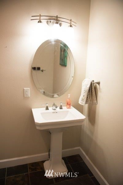 39 Horse Spring Coulee Road Tonasket, WA 98855 - Photo 18 of 24 Gallery Image 18