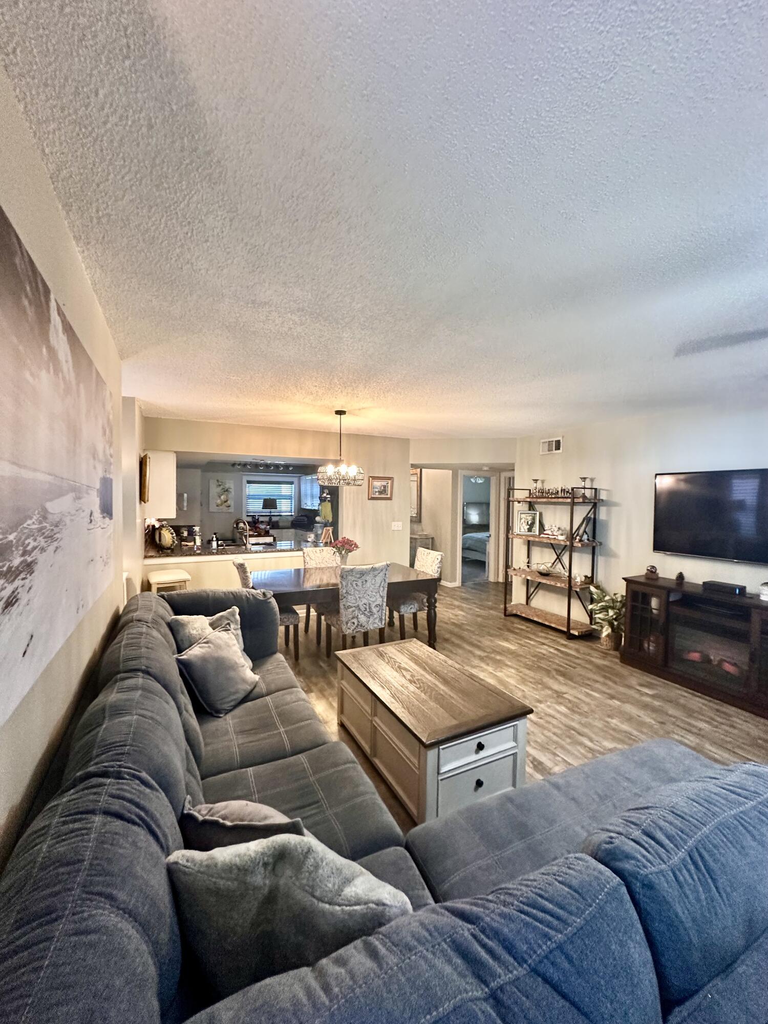 1831 Southwest Palm City Road, Unit C601 Stuart, FL 34994 - Photo 12 of 35 living room