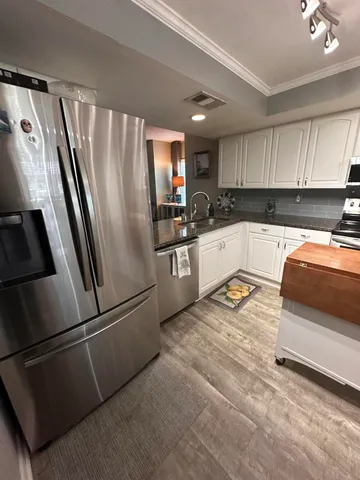 $270,000 | 1831 Southwest Palm City Road, Unit C601, Stuart, FL 34994