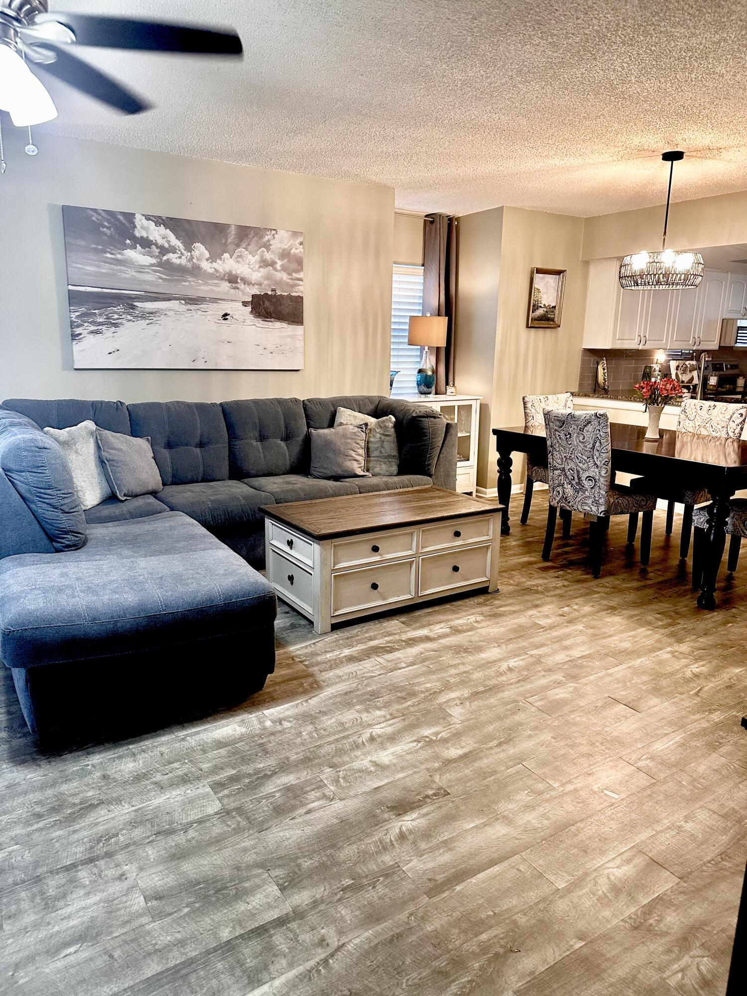 1831 Southwest Palm City Road, Unit C601 Stuart, FL 34994 - Photo 10 of 35 Living room