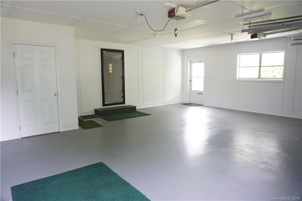214 Jarrett Road Bakersville, NC 28705 - Photo 12 of 24 Gallery Image 12