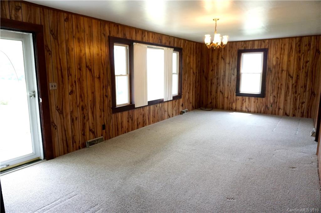 214 Jarrett Road Bakersville, NC 28705 - Photo 8 of 24 Gallery Image 8