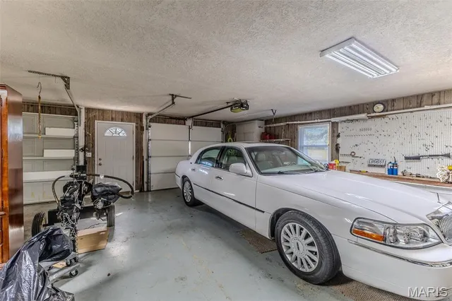 $399,900 | 15944 Hwy Ww, Lebanon, MO 65536