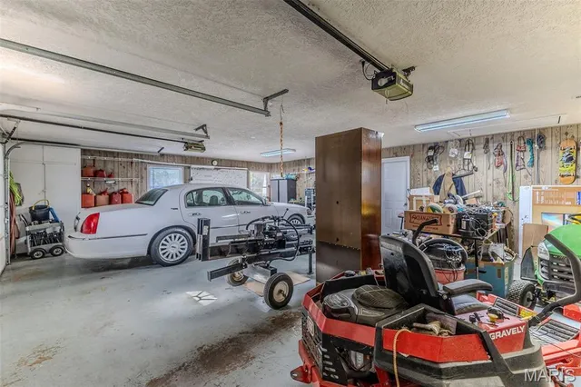 $399,900 | 15944 Hwy Ww, Lebanon, MO 65536