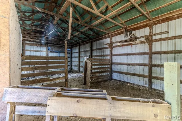 $399,900 | 15944 Hwy Ww, Lebanon, MO 65536