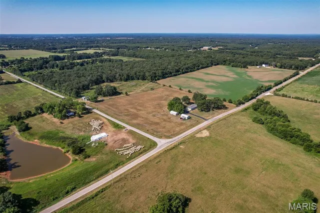 $399,900 | 15944 Hwy Ww, Lebanon, MO 65536