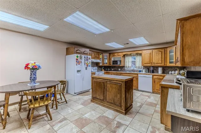 $399,900 | 15944 Hwy Ww, Lebanon, MO 65536