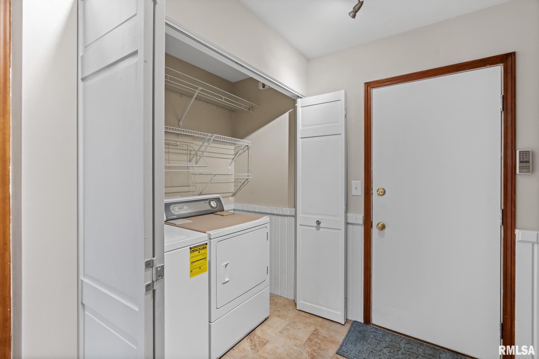 1821 Hunter Ridge Drive Springfield, IL 62704 - Photo 22 of 22 Gallery Image 22