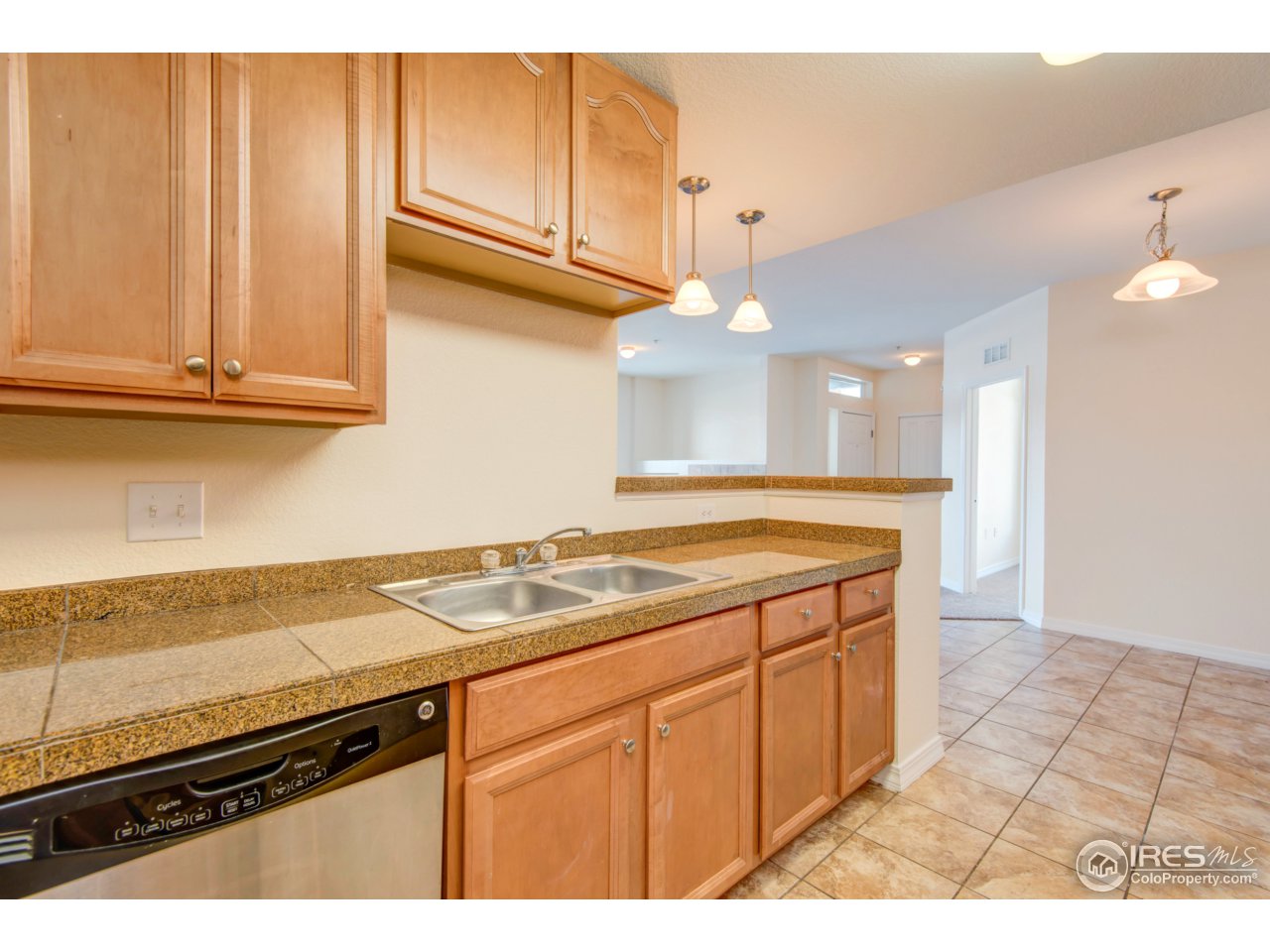 2133 Krisron Road, Unit E108 Fort Collins, CO 80525 - Photo 9 of 24 Kitchen