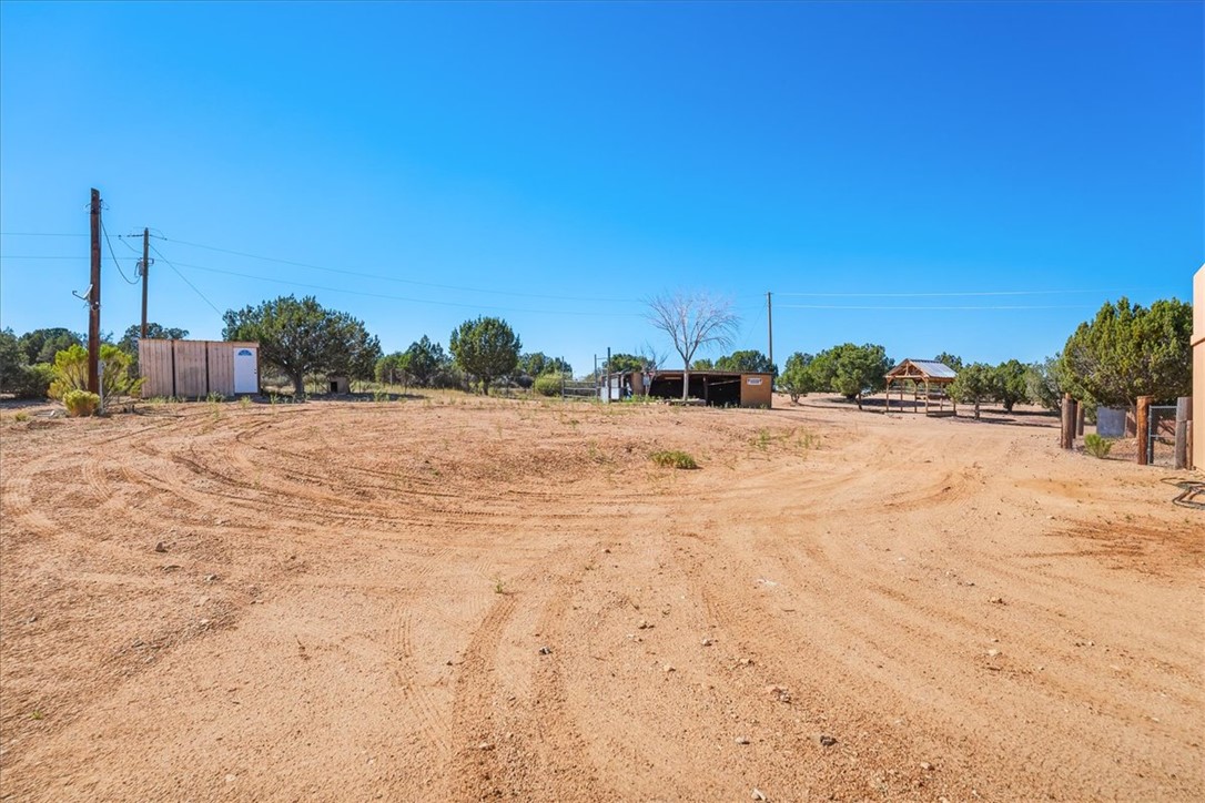 10374 East Happy Trails Road Kingman, AZ 86401 - Photo 42 of 68 a view of ocean with palm trees