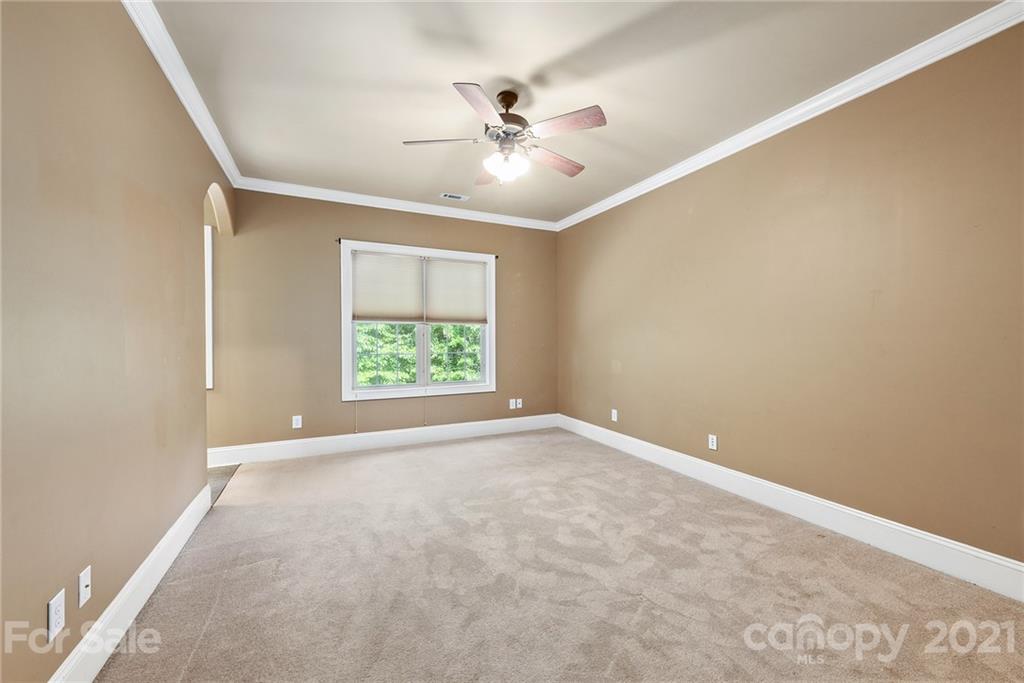 3268 Millstone Creek Road Lancaster, SC 29720 - Photo 22 of 35 en view of an empty room with a window