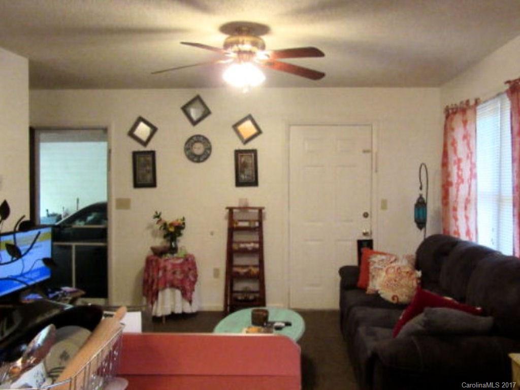 82 Iron Mountain Road Sylva, NC 28779 - Photo 10 of 24 Gallery Image 10