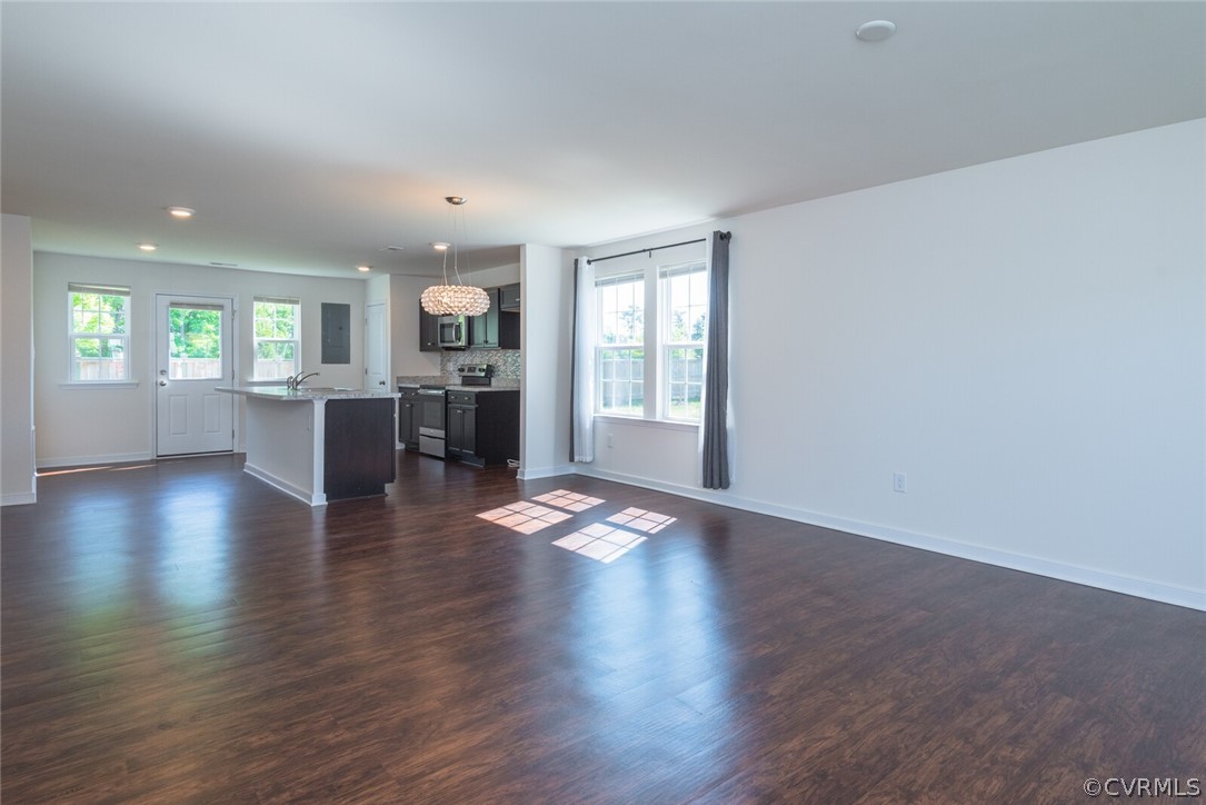 1322 Stone Ridge Park Loop Richmond, VA 23228 - Photo 6 of 33 Gallery Image 6