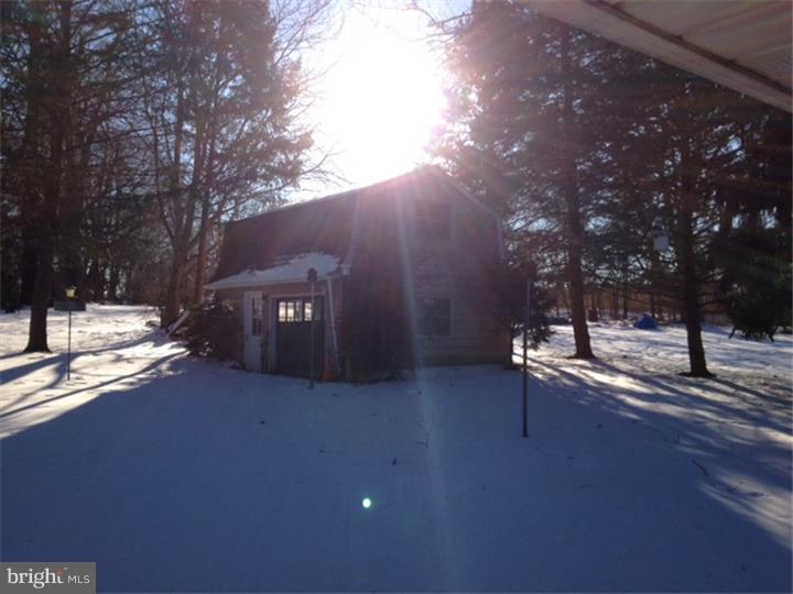 822 East Schuylkill Road Pottstown, PA 19465 - Photo 3 of 5 Gallery Image 3