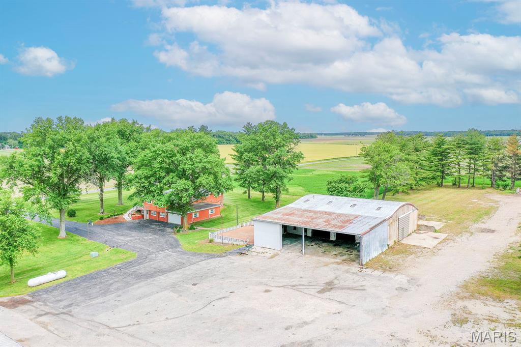 2430 Beckmann Road Lenzburg, IL 62255 - Photo 8 of 54