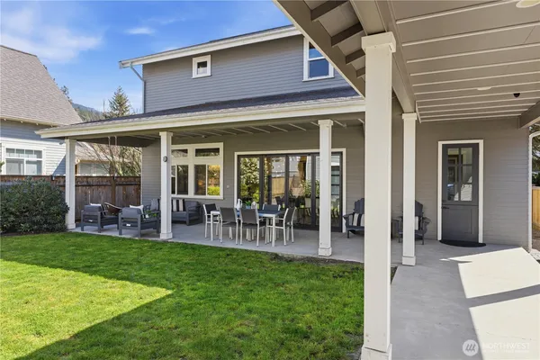 $1,999,995 | 260 Northeast Alder Street, Issaquah, WA 98027