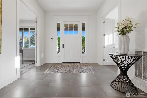 $1,999,995 | 260 Northeast Alder Street, Issaquah, WA 98027