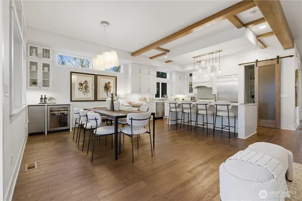 $1,999,995 | 260 Northeast Alder Street, Issaquah, WA 98027