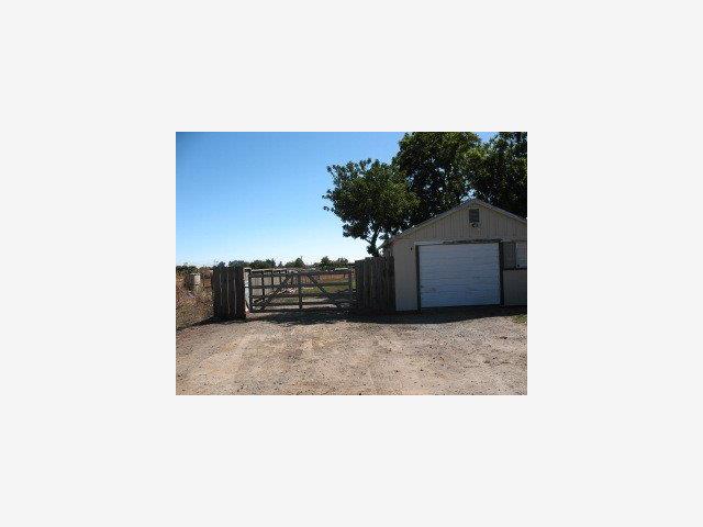 23 Heiner Road Watsonville, CA 95076 - Photo 5 of 6 Gallery Image 5