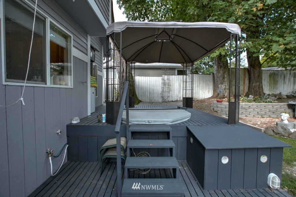 1016 North 28th Place Renton, WA 98056 - Photo 17 of 20 Gallery Image 17