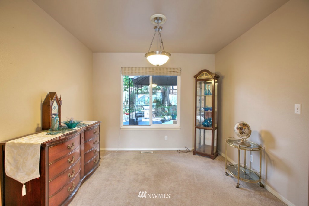 1016 North 28th Place Renton, WA 98056 - Photo 4 of 20 Gallery Image 4