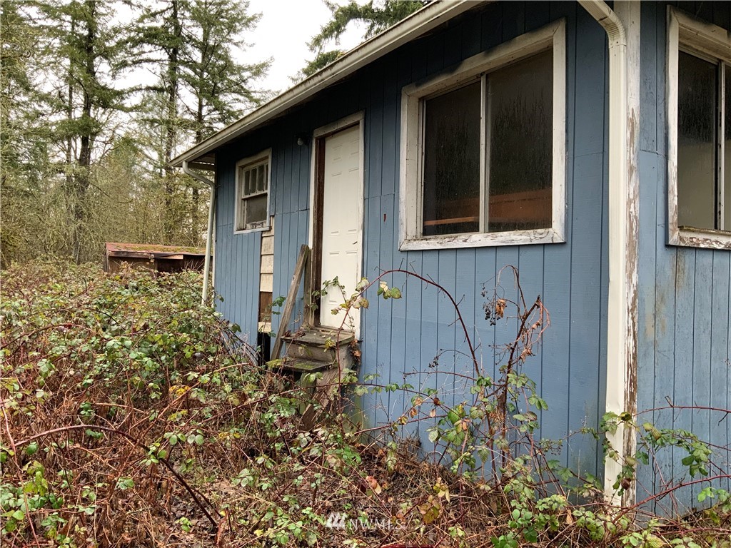 2365 South Bank Road Oakville, WA 98568 - Photo 4 of 9