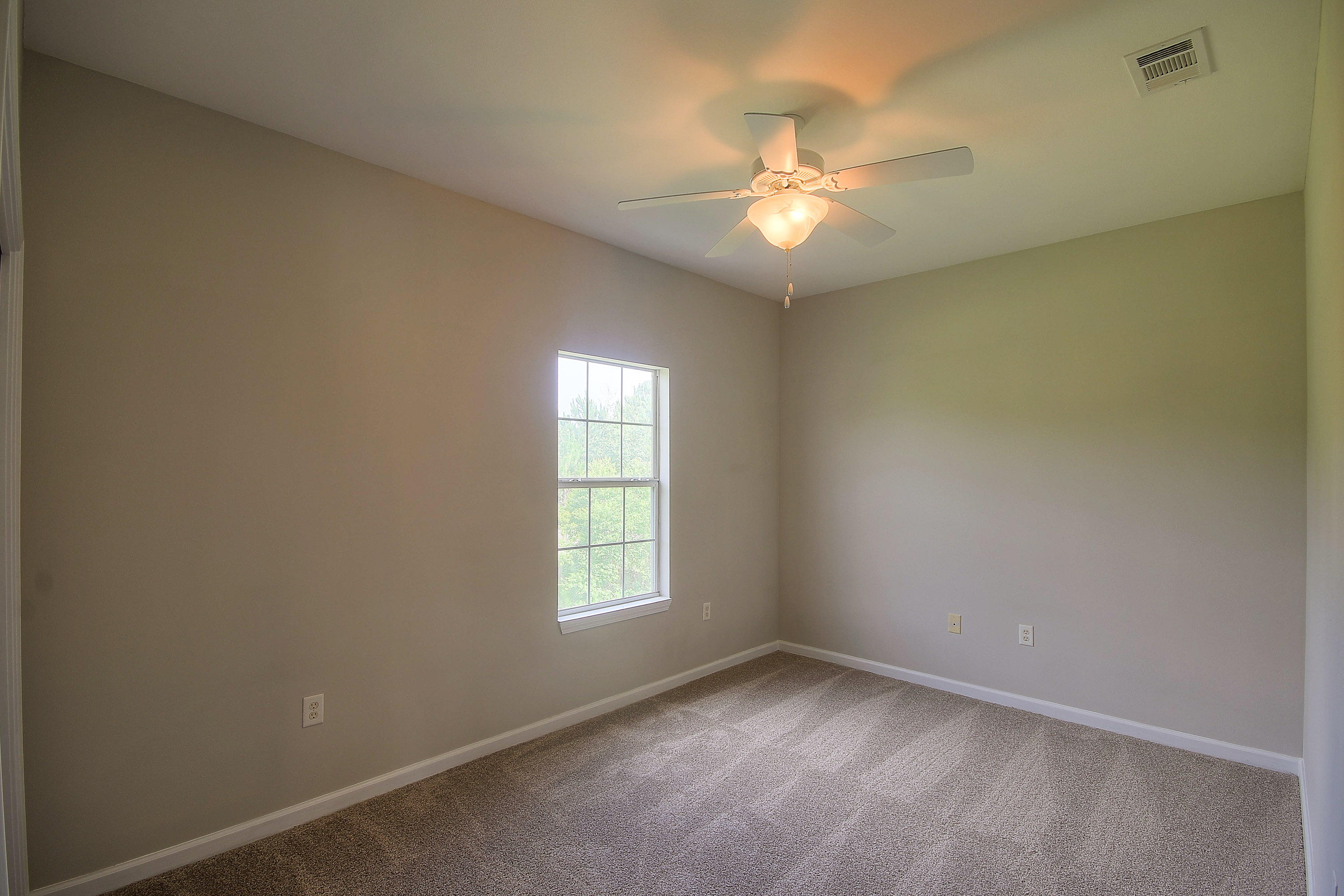260 Tropical Way Freeport, FL 32439 - Photo 18 of 27 Gallery Image 18