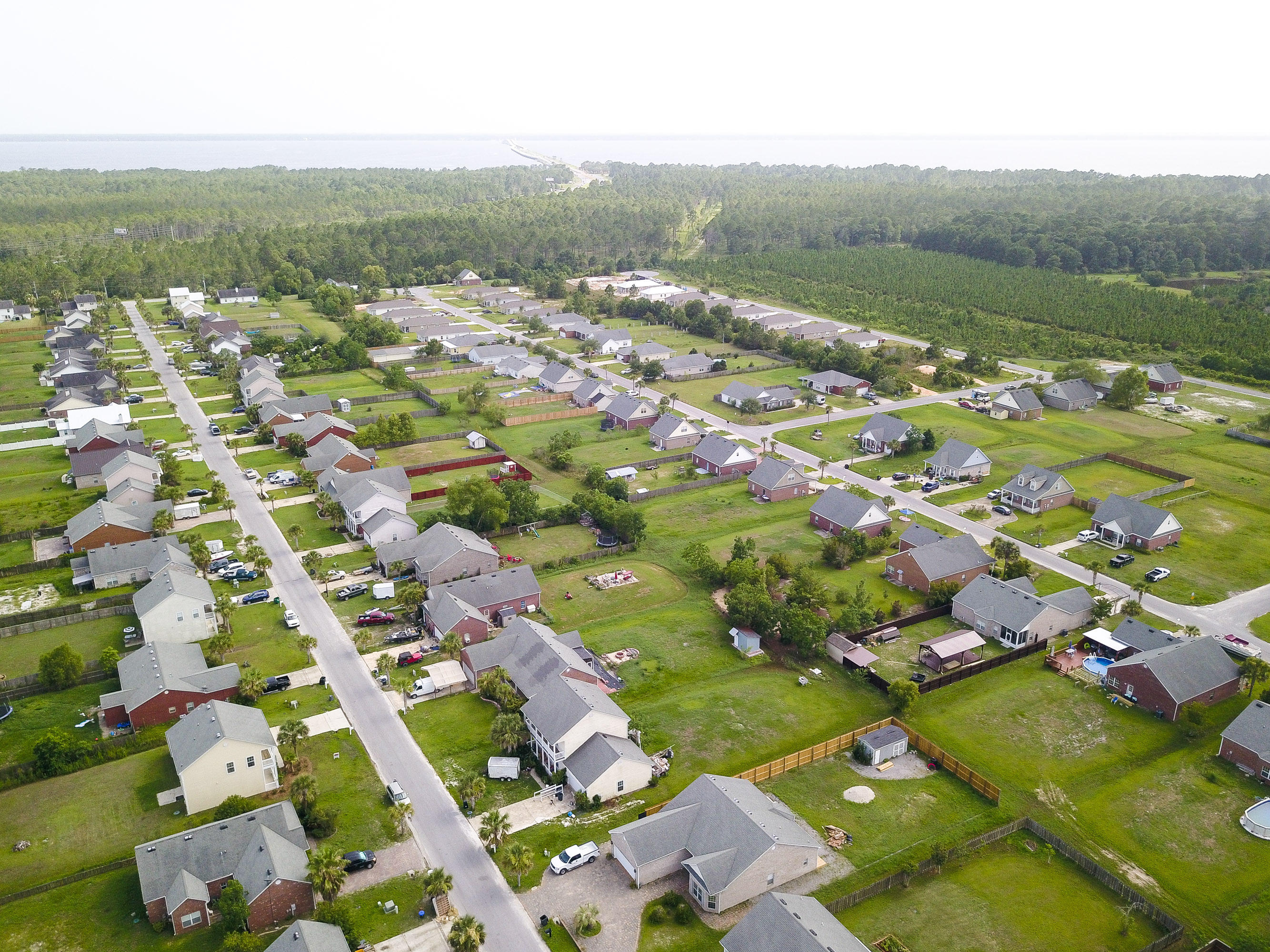 260 Tropical Way Freeport, FL 32439 - Photo 20 of 27 Gallery Image 20