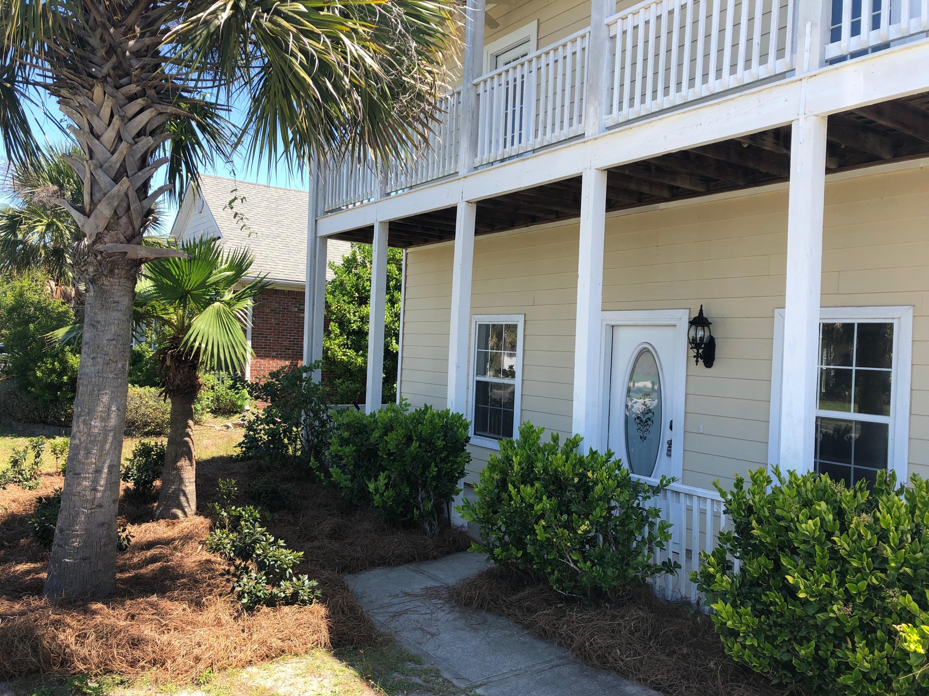 260 Tropical Way Freeport, FL 32439 - Photo 4 of 27 Gallery Image 4