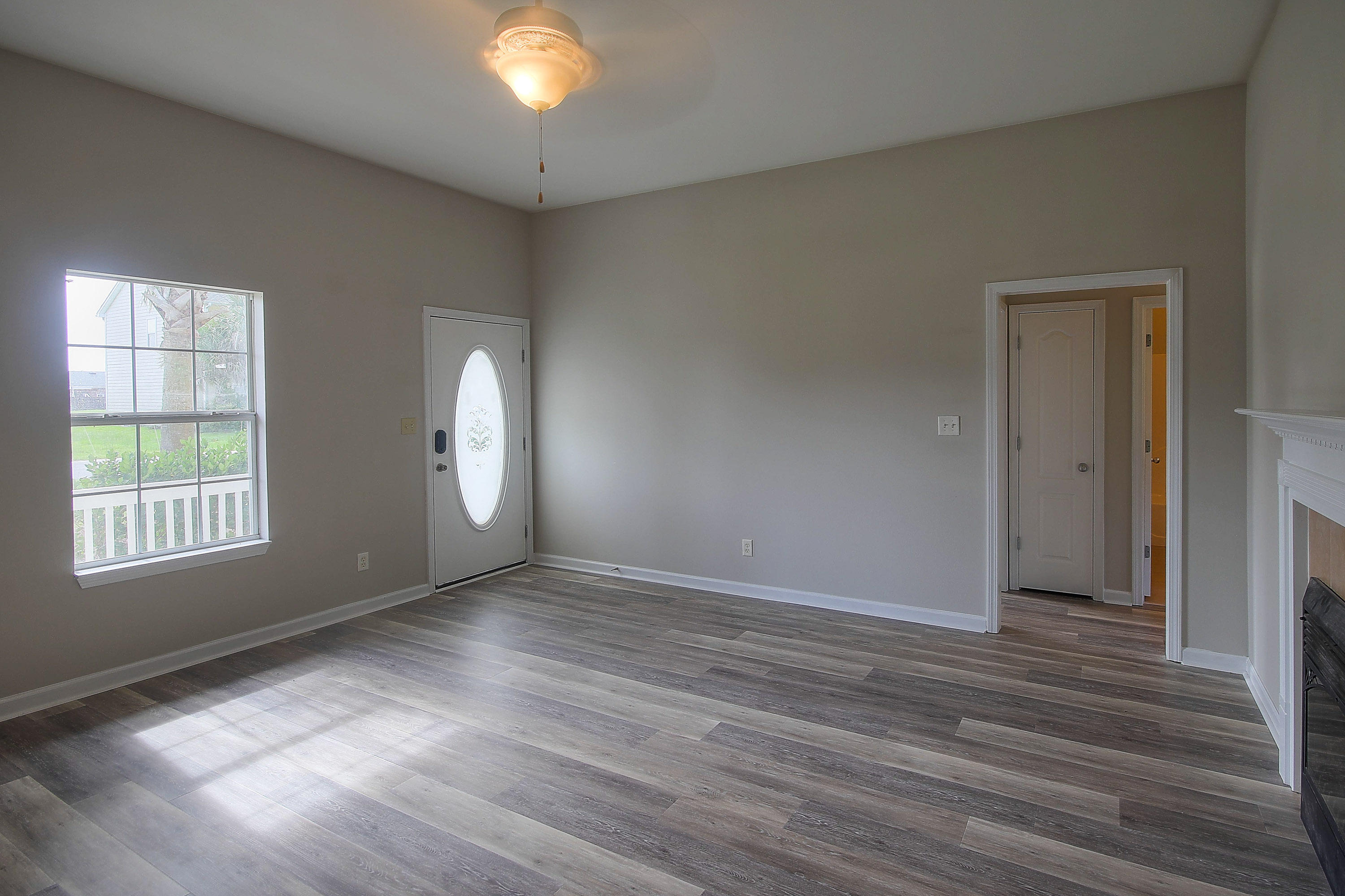 260 Tropical Way Freeport, FL 32439 - Photo 9 of 27 Gallery Image 9