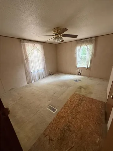 a view of empty room with window