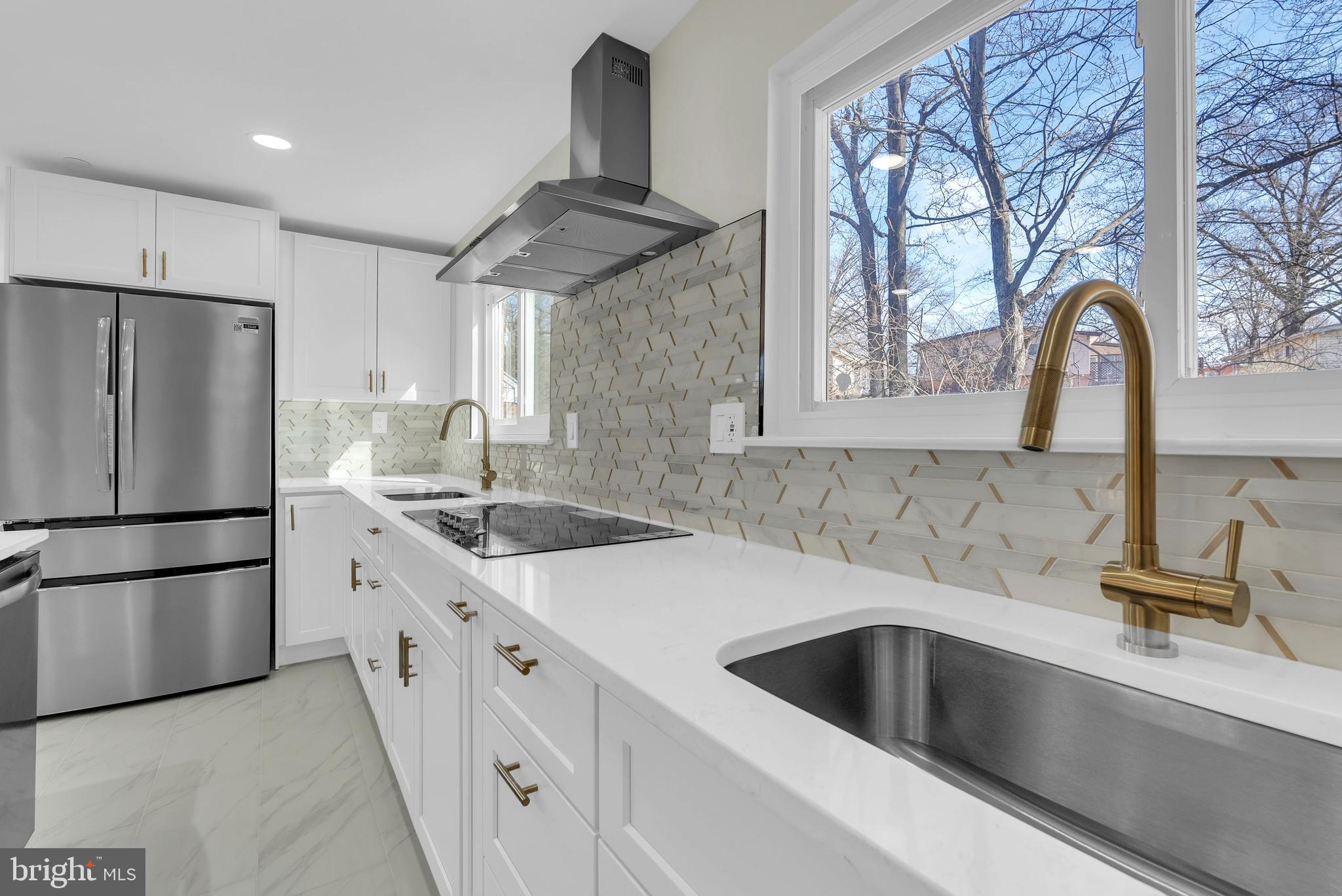 616 Hyde Road Silver Spring, MD 20902 - Photo 12 of 41