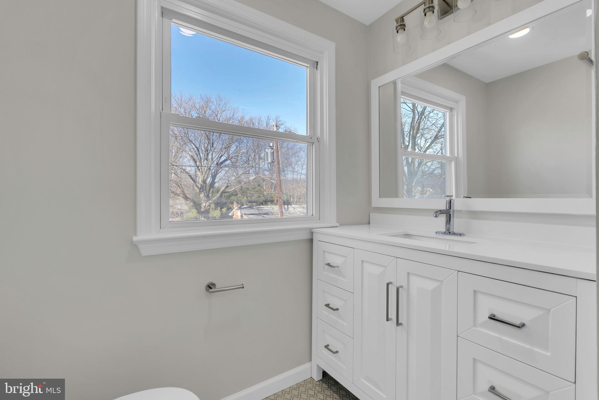 616 Hyde Road Silver Spring, MD 20902 - Photo 24 of 41