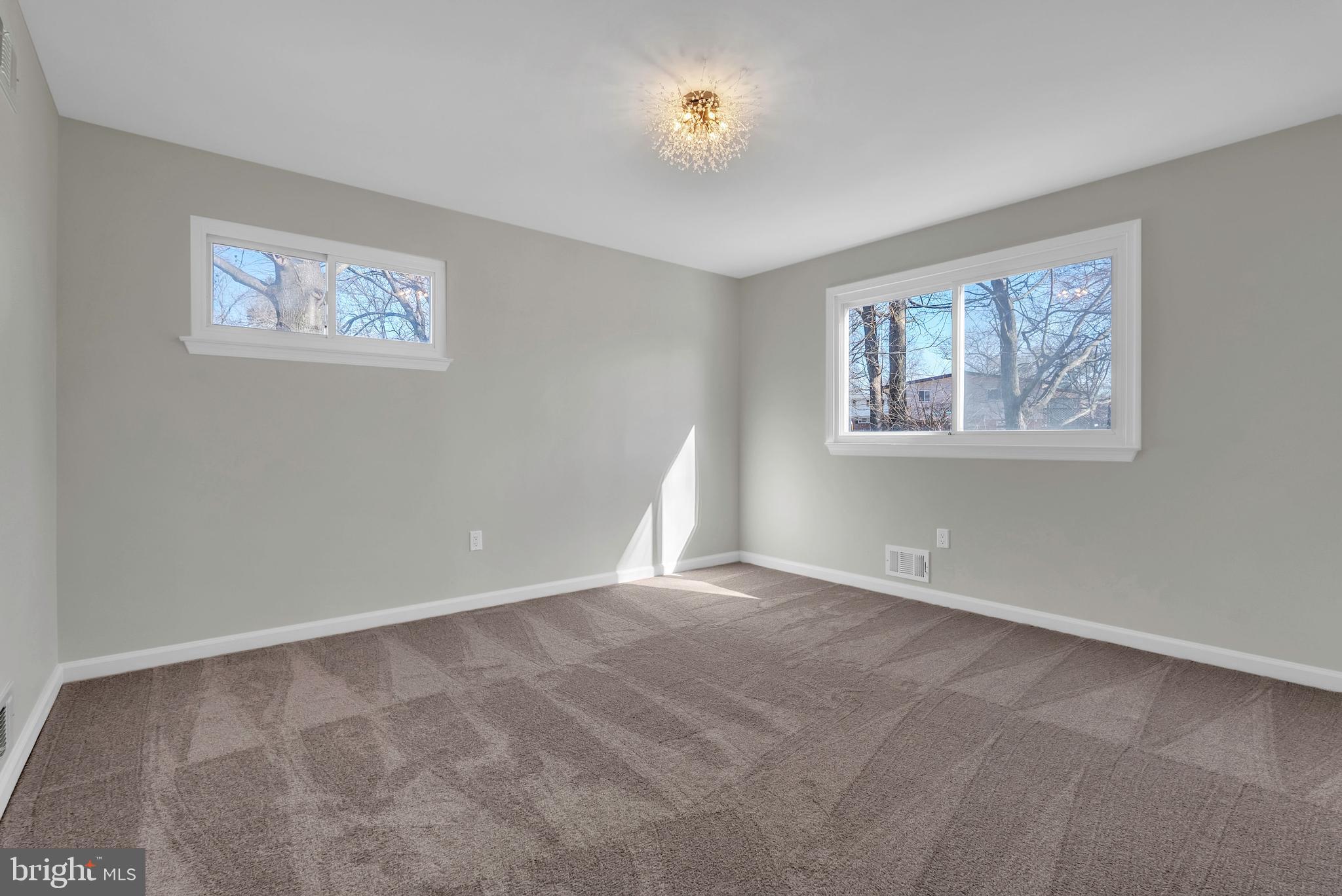 616 Hyde Road Silver Spring, MD 20902 - Photo 28 of 41