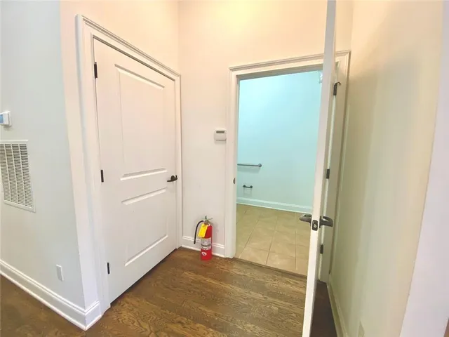 $2,900 | 3824 Highlands Parkway Southeast, Unit 9, Smyrna, GA 30082