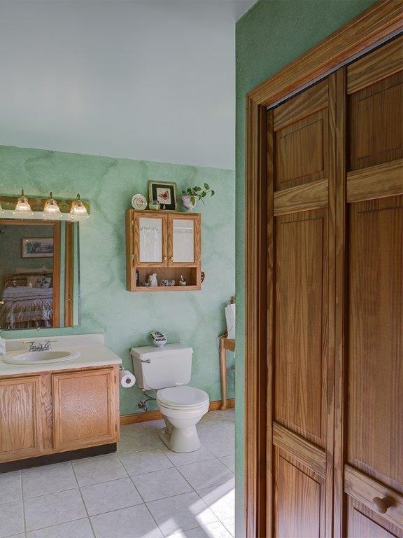 305 Country Club Road Oakland, ME 04963 - Photo 17 of 22 Master Bath