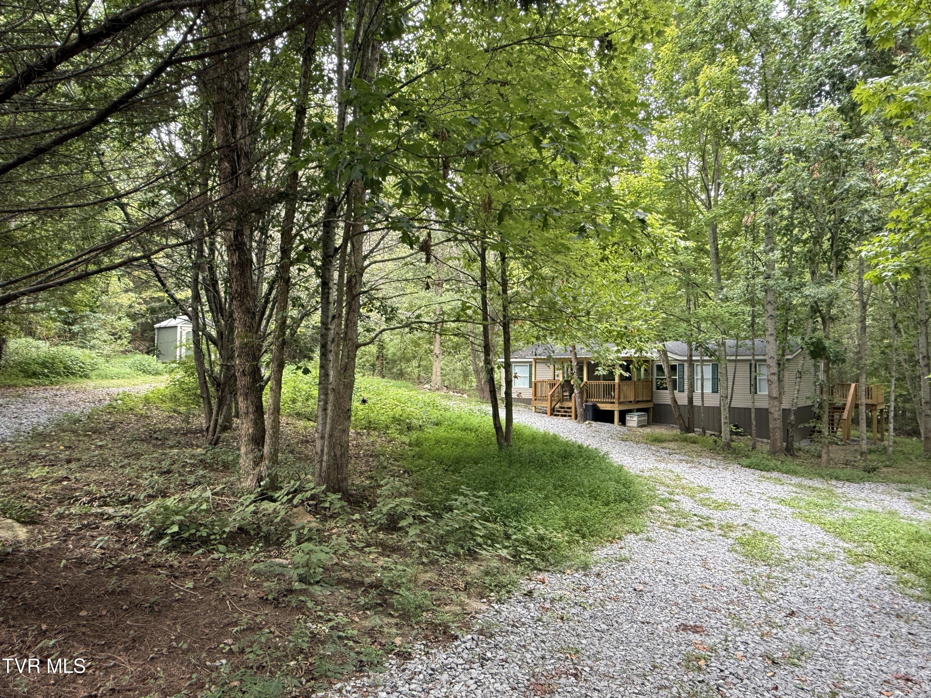 410 Angel Way Newport, TN 37821 - Photo 29 of 35 28