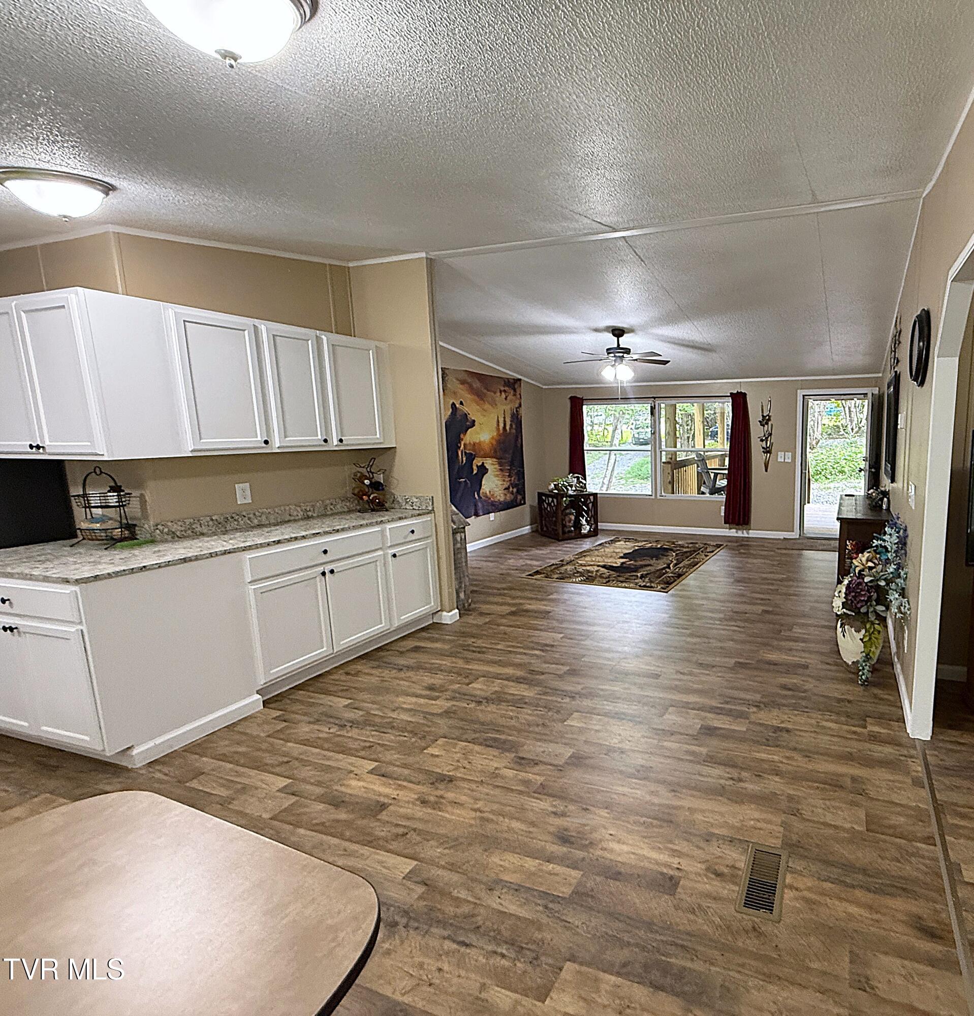 410 Angel Way Newport, TN 37821 - Photo 9 of 35 9